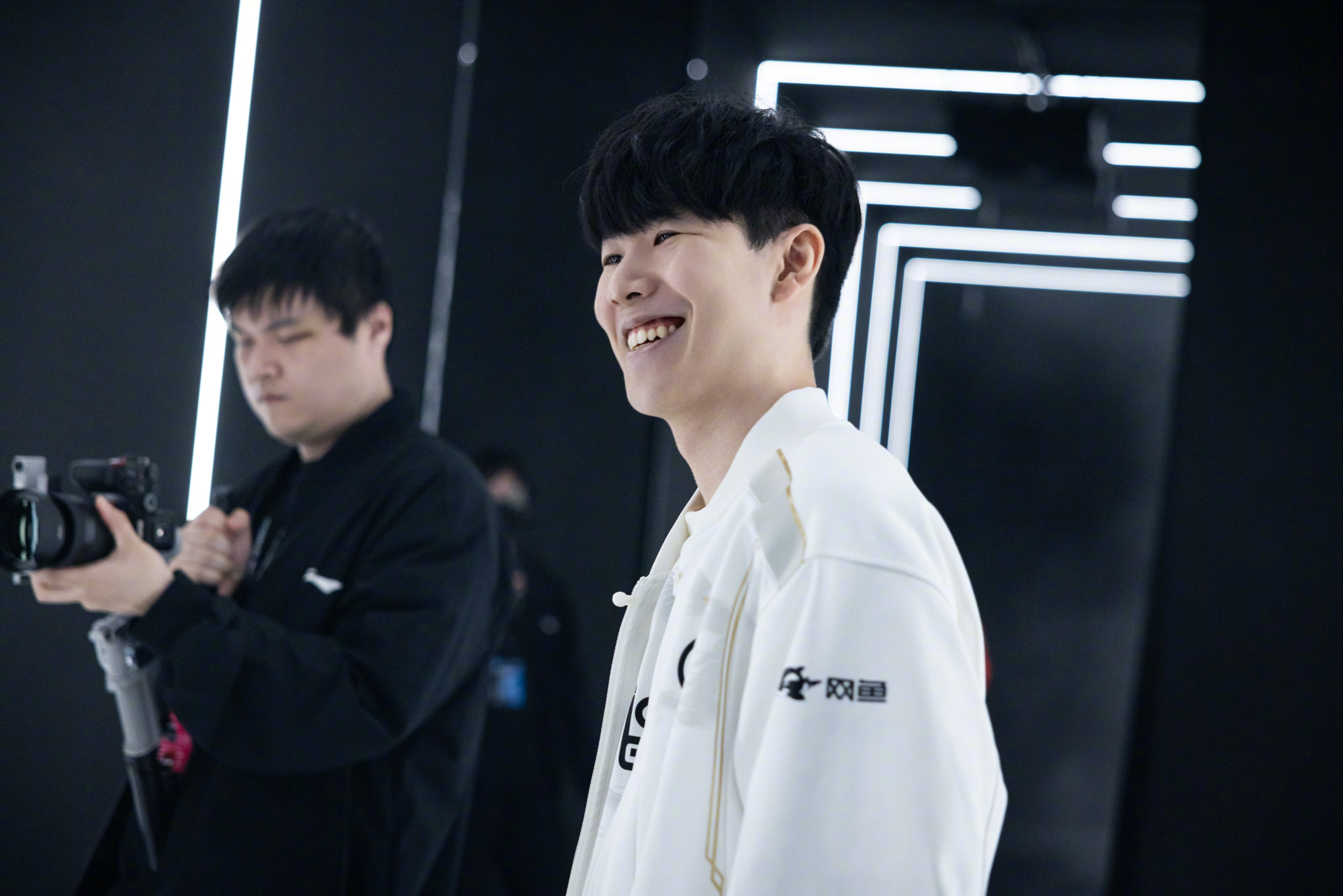 九游APP下载-JackeyLove新星大比分获胜表现突出，勇士前途光明！气势如虹延续-九游APP下载