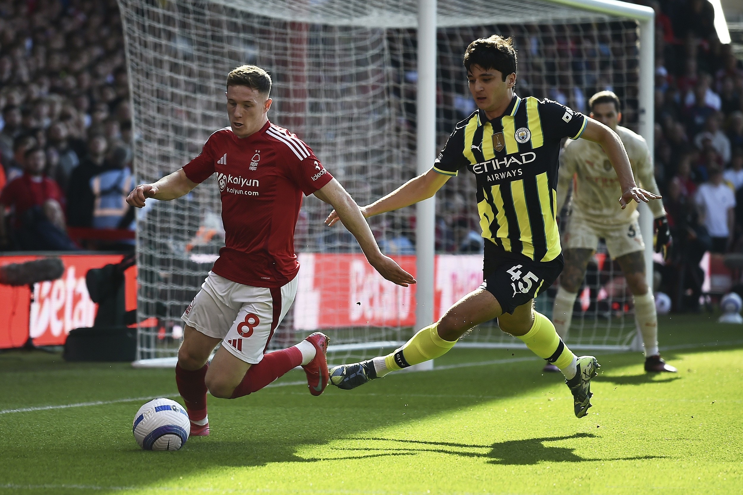 九游APP下载-里程碑夜！曼城单刀错失，NBA常规赛集结日刷纪录，气氛紧张，更衣室氛围转暖的简单介绍-九游APP下载